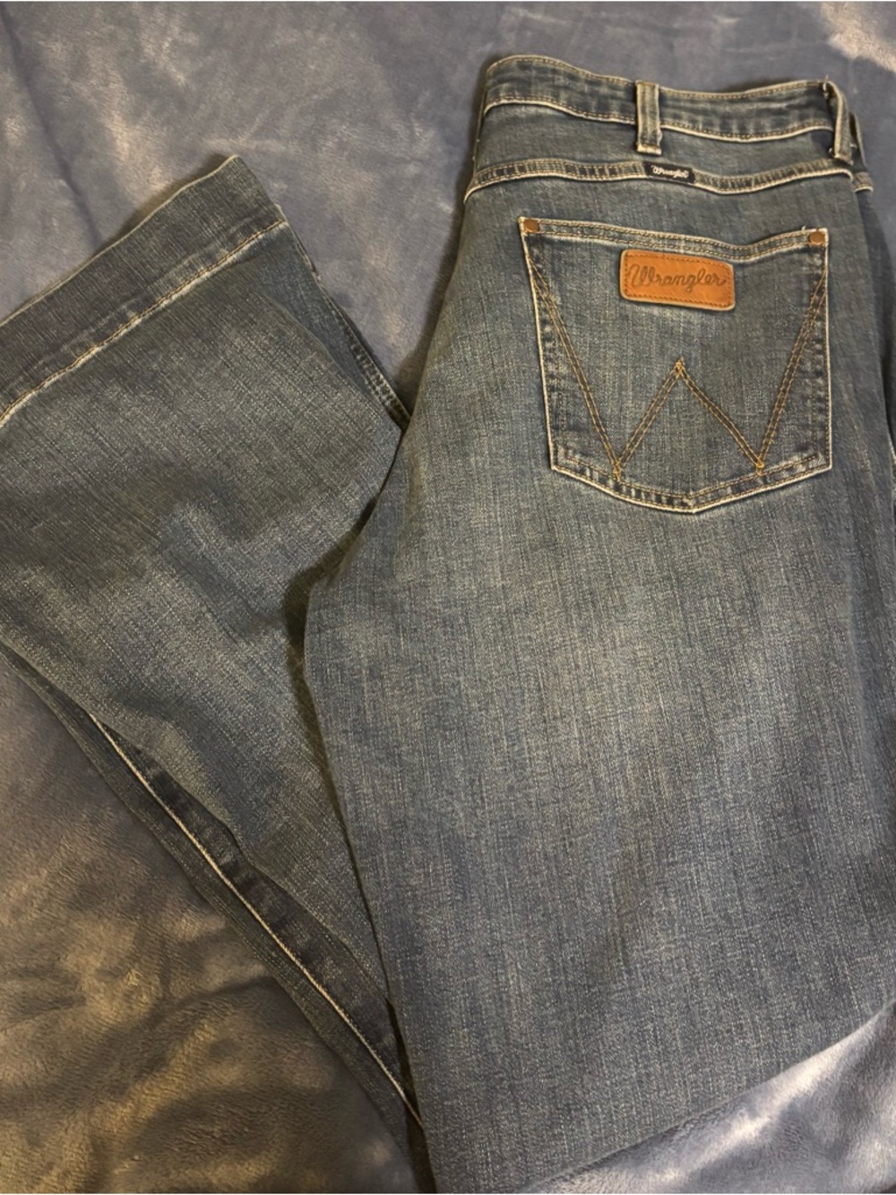 Wrangler woman’s Bailey Trousers 35x32